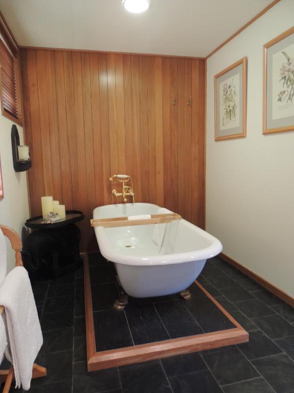 The Turret Boutique Accommodation ควีนส์ทาวน์ ห้อง รูปภาพ