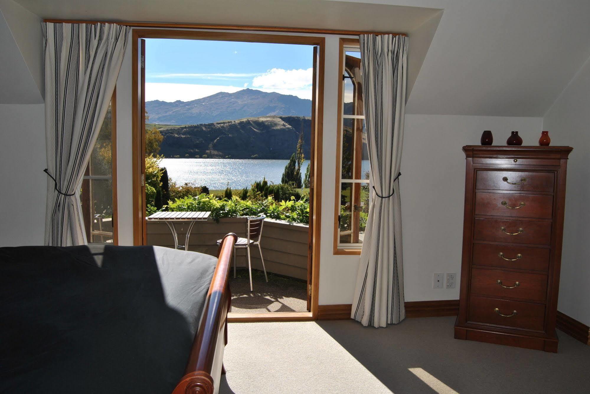 The Turret Boutique Accommodation ควีนส์ทาวน์ ภายนอก รูปภาพ