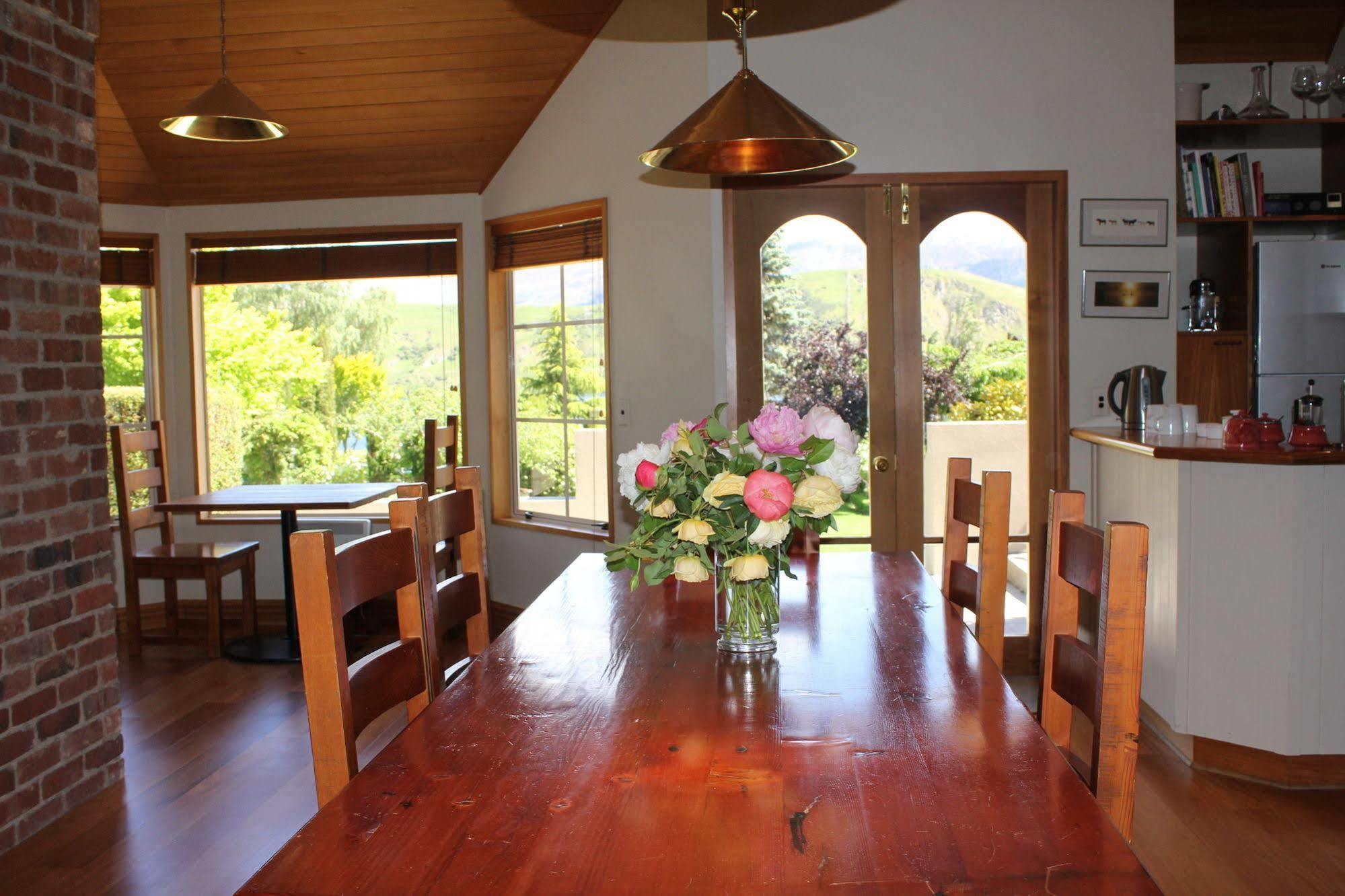 The Turret Boutique Accommodation ควีนส์ทาวน์ ภายนอก รูปภาพ