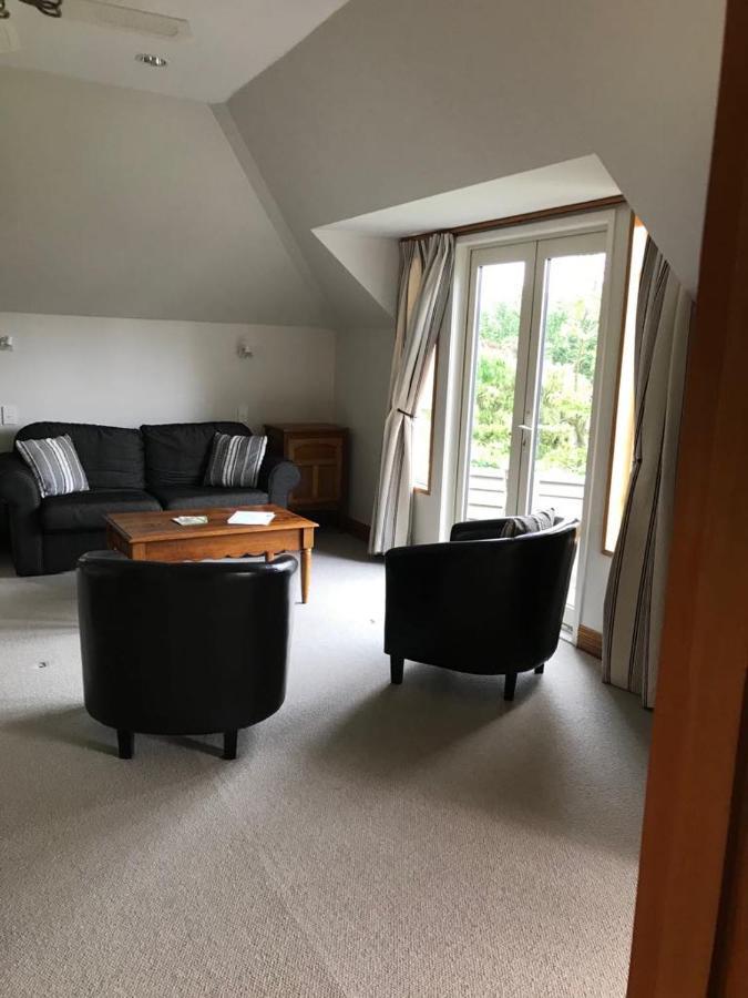The Turret Boutique Accommodation ควีนส์ทาวน์ ภายนอก รูปภาพ